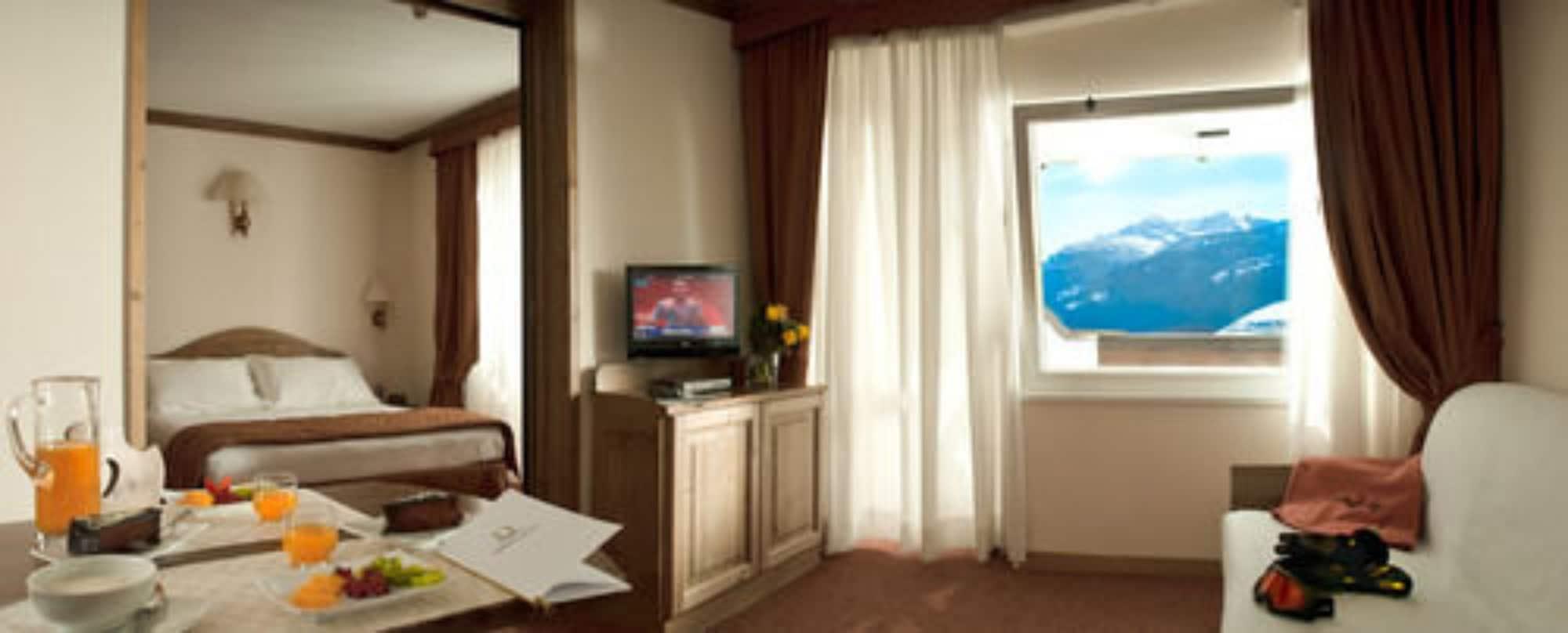 Hotel Alaska Cortina Cortina dʼAmpezzo Eksteriør bilde