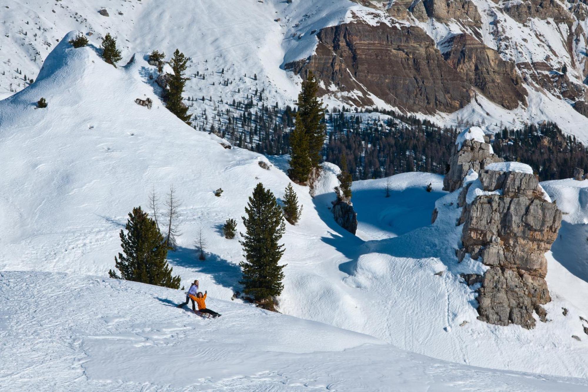 Hotel Alaska Cortina Cortina dʼAmpezzo Eksteriør bilde